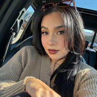 jennypenaxo 🦋 | Content Creator photo