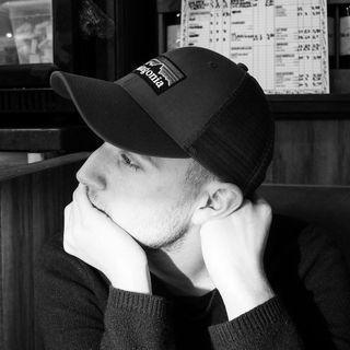 WRITER & TRAVELER photo