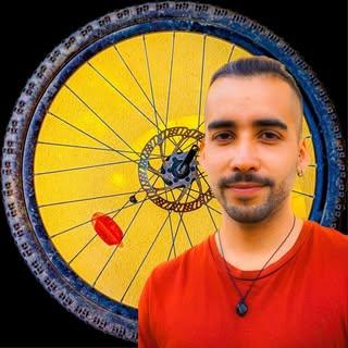 Italo Poloni - Nomada del mundo 🚲🏕️ photo