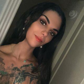 Alaina Antoinnette James photo